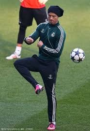 53次触球创纪录！艾顿成湖人进攻新支点，詹东契奇喂饼助其爆发