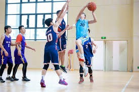 林诗栋刁钻进攻线路对决卡尔伯格顽强防守