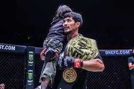 马卡：黄潜有意帕尔特伊，后者目前正面临英国检方指控