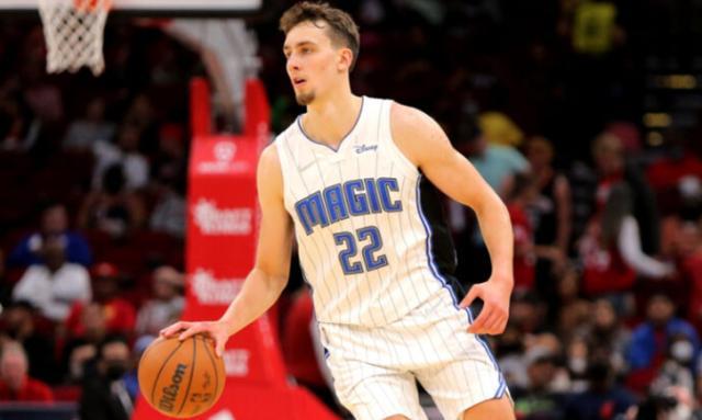 前锋伊萨克 前锋伊萨克