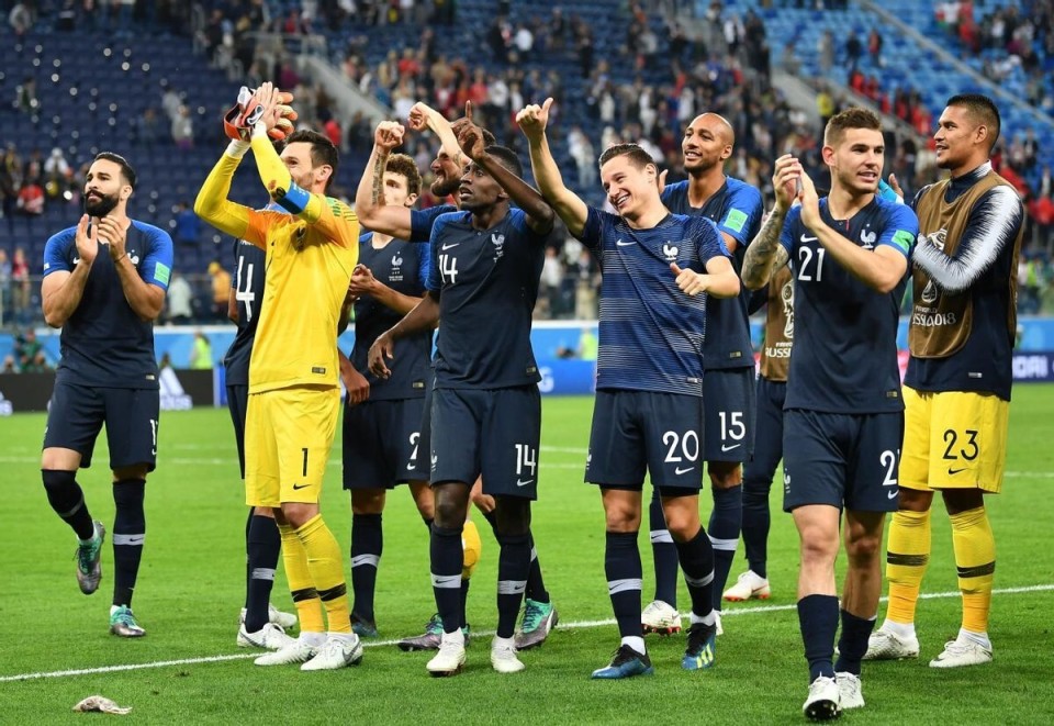 扣人心弦地 扣人心弦地